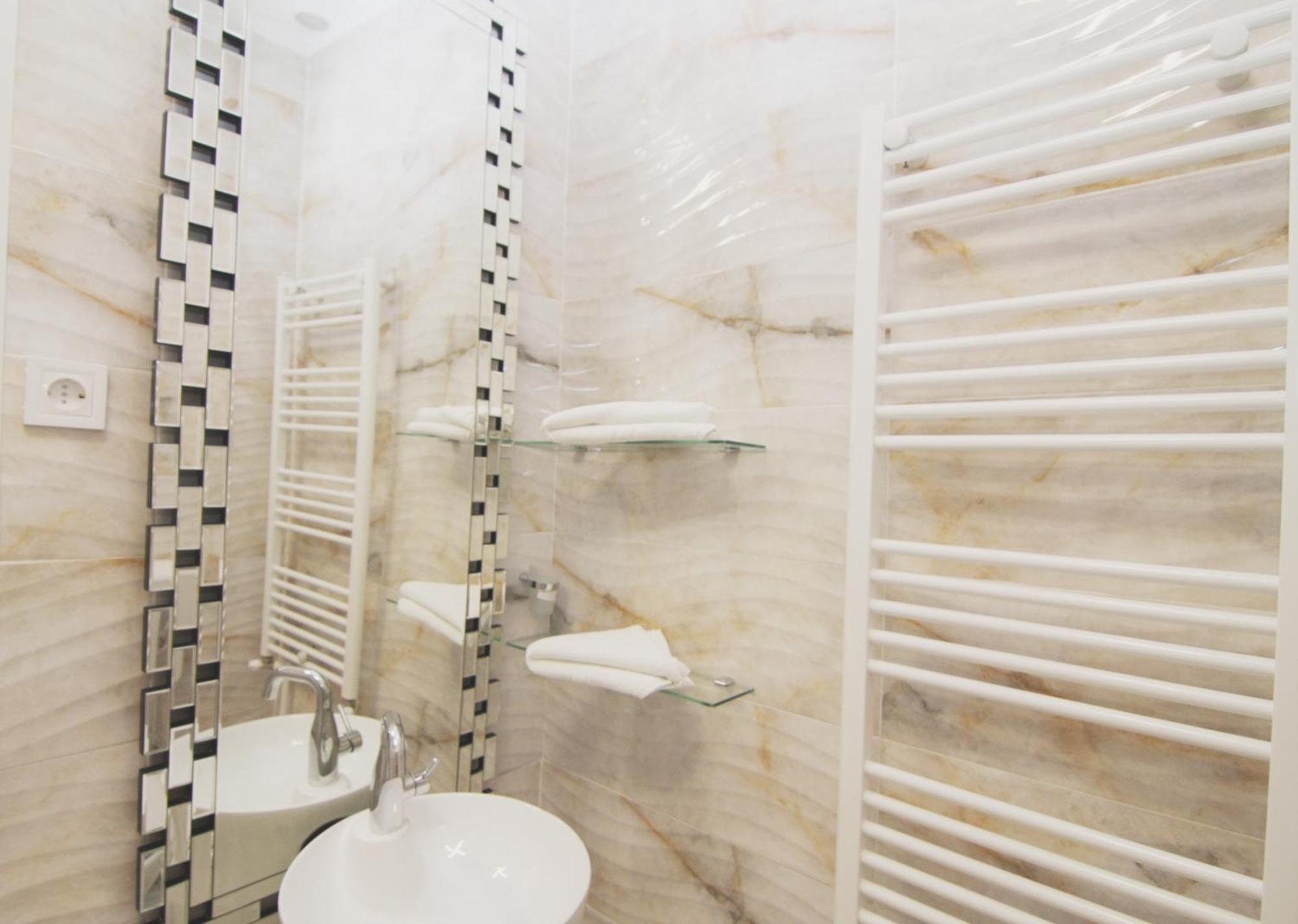 Kas 1Bd Apartment Unique Central Unirii בוקרשט מראה חיצוני תמונה